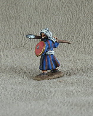 DMF11 Arab/Kurdish Javelinman 
From Donningtons Arab range. Pictures with permission of the [url=http://shop.ancient-modern.co.uk/arabs-76-c.asp]Donnington Miniatures[/url] and painted by their painting service. 
Keywords: abbasid arab ayyubid bedouin berber fatimid mamluk seljuk umayyad