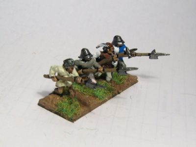 Swiss / Generic halberdiers
Infantry from Roundway Miniatures Swiss range. Nice clearly cast figures which are simple, but paint up quickly and quite nicely
Keywords: Swiss medgerman Medfoot