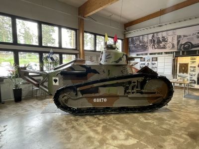 Renault FT7
