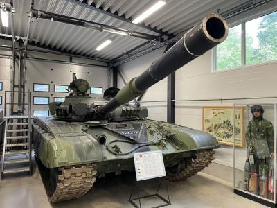 T72
